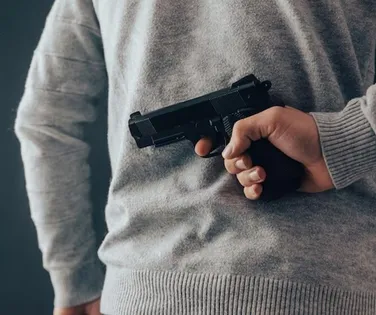 Armas de fogo foram usadas em 47% das mortes de mulheres no Brasil - Imagem