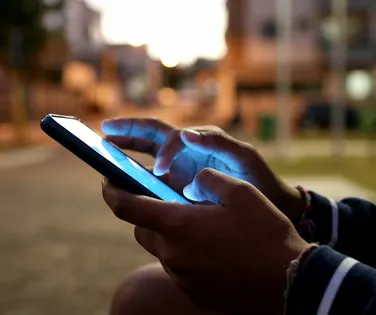 Áustria proíbe redes sociais para menores de 14 anos e cria nova disciplina - Imagem