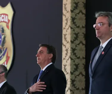 Bolsonaro não interferiu na Polícia Federal, aponta segundo relatório - Imagem