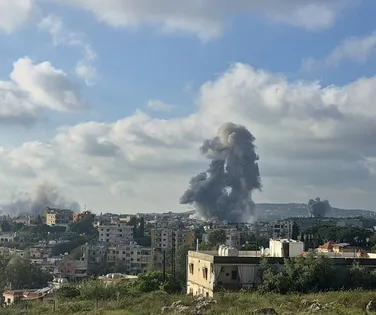 Bombardeios israelenses deixam 12 mortos no sul do Líbano - Imagem