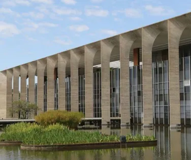 Brasil expulsa agente dos EUA após saída de delegado - Imagem