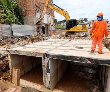 Cachoeira: obras de macrodrenagem prometem acabar com alagamentos após chuvas - Imagem