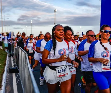 Corrida do Bahêa chega à 4ª edição com 10 mil participantes - Imagem