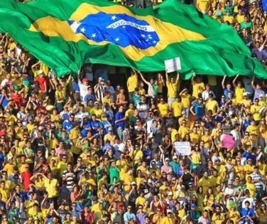 De onde vem a palavra "torcedor" e por que ela representa as mulheres - Imagem