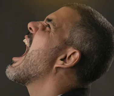 Deputado propõe honraria a ator da Globo que lançou curso para homens - Imagem