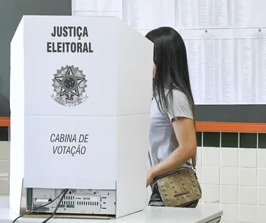 Disputa pelo Planalto terá o menor número de candidatas desde 2002 - Imagem