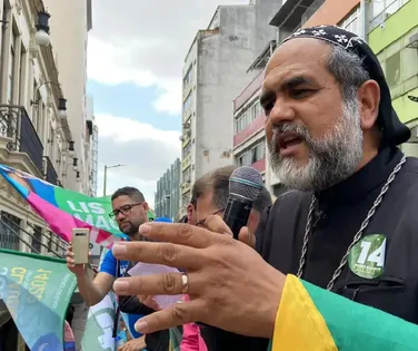 Ele está de volta! Padre Kelmon anuncia que será candidato - Imagem