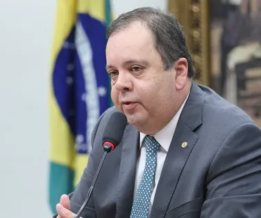 Em sabatina para o TCU, Elmar critica interferência no Legislativo - Imagem