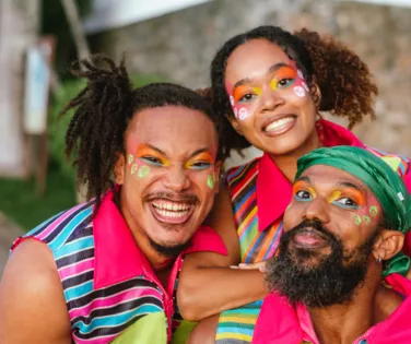 Espetáculo chega a Salvador com narrativa afrocentrada sobre infância - Imagem
