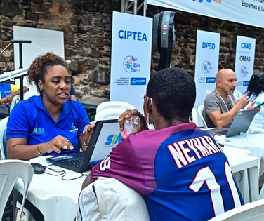 Evento amplia cuidados com pessoas em situação de rua em Salvador - Imagem