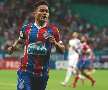Ex-Bahia é anunciado por empréstimo em gigante da Série A - Imagem
