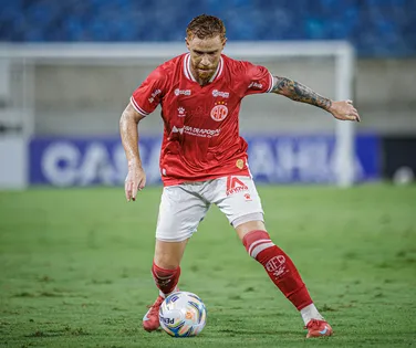 Ex-Bahia e Palmeiras, volante Souza anuncia aposentadoria aos 38 anos - Imagem