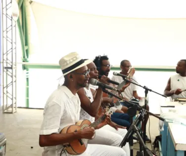 Feijoada de Ogum em Salvador mistura música e ação social - Imagem