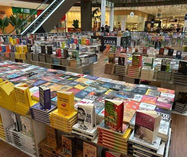 Feira de livros traz mangás e HQs a partir de R$ 10 - Imagem