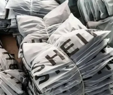 Fim da taxa das blusinhas? Imposto pode cair e baratear compras online - Imagem