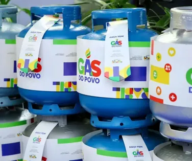Gás do Povo: Governo reajusta botijão de gás em até R$ 10 - Imagem