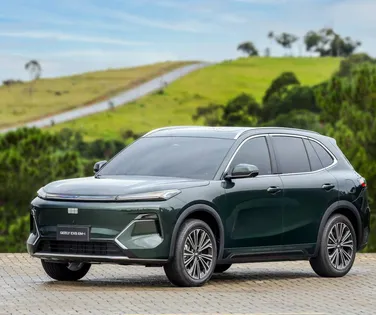Geely lança SUV híbrido EX5 no Brasil com promessa de 1.300 km de autonomia - Imagem