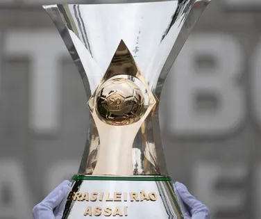 Gigante do Brasileirão rompe marca de R$ 2 bilhões em dívidas - Imagem