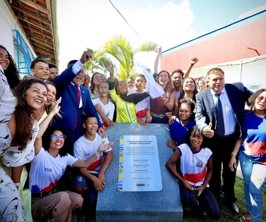 Governo da Bahia entrega obras e anuncia investimentos no interior - Imagem