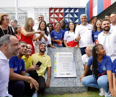 Governo da Bahia investe R$ 20 milhões e entrega dois colégios em Salvador - Imagem