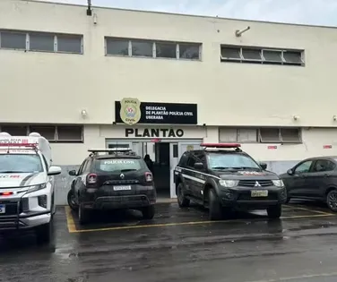 Guarda Municipal mata esposa na frente da filha após vê-la fazendo as unhas - Imagem