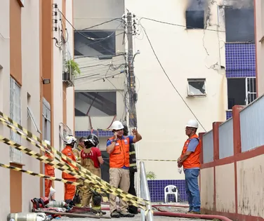 Incêndio no Stiep: Samu atende 16 vítimas e Codesal avalia estrutura - Imagem