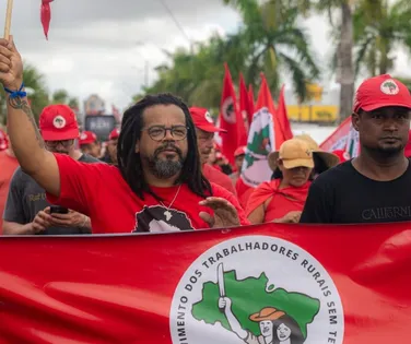 Kleber Rosa: eleger Flávio Bolsonaro é "entregar o Brasil a Trump" - Imagem