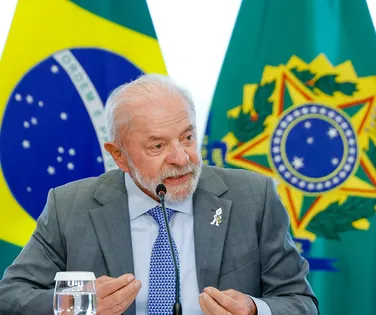 Lula aprova lei que cria dia de homenagem às vítimas da Covid-19 - Imagem