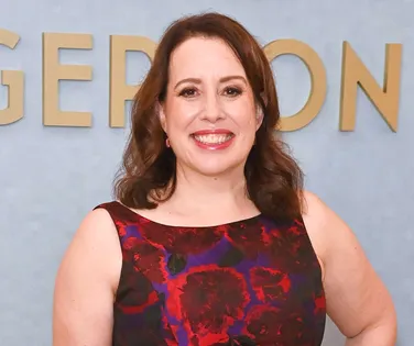 Mais Bridgerton? Autora da série anuncia novo livro em 2026 - Imagem