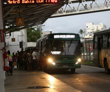 Mais modernos e menos poluentes: novos ônibus vão chegar em Salvador até junho - Imagem