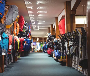 Marca famosa prepara demissão de mais de mil funcionários - Imagem