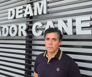 Médico preso alega 'falta de lubrificação' para justificar estupro - Imagem