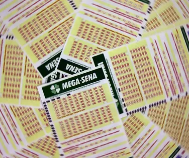 Mega-Sena acumula e prêmio estimado chega a R$ 52 milhões - Imagem