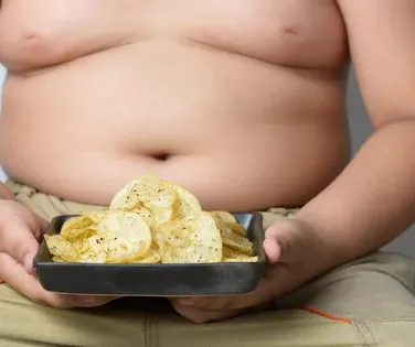 Metade dos jovens brasileiros terão sobrepeso até 2040, diz estudo - Imagem