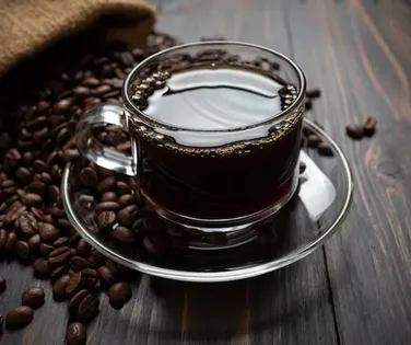 Militares dos EUA consumiram 1 milhão de galões de café em guerra no Irã - Imagem