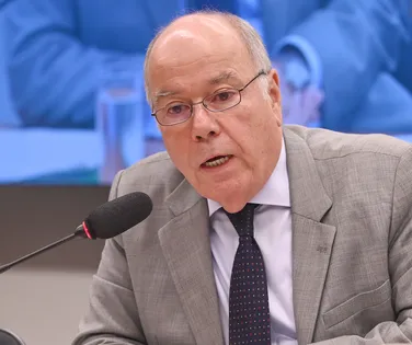 Ministro de Lula nega existência de base chinesa na Bahia - Imagem