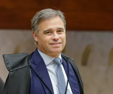 Ministro do STF André Mendonça passa por apuros em voo para Brasília - Imagem