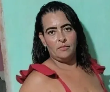 Mulher é morta com 17 facadas em Salvador; marido é preso em flagrante - Imagem