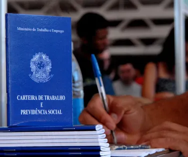 Multinacional abre 700 vagas em Salvador; veja cargos e benefícios - Imagem