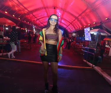 "Não sabe como caminhei": fã viaja 350 km para ver Cidade Negra na BA - Imagem