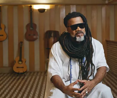Nova série sobre Carlinhos Brown chega ao streaming; veja detalhes - Imagem