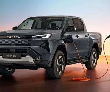 O fim do diesel? Conheça a nova Toyota Hilux elétrica de 197 cv - Imagem