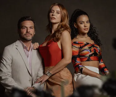 Paolla Oliveira e Bella Campos vão estrelar filme sensual da Netflix - Imagem