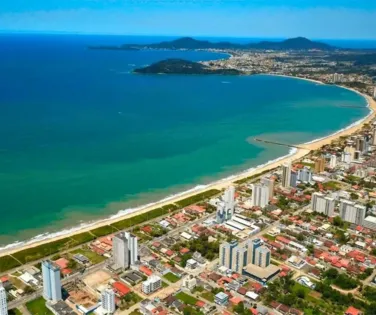 Paraíso turístico abre concurso com vagas que pagam até R$ 6 mil - Imagem