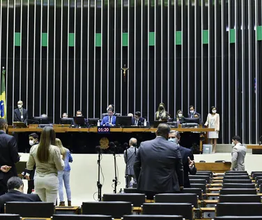 PL e PT dominam vagas na comissão que discute PEC 6x1 na Câmara - Imagem