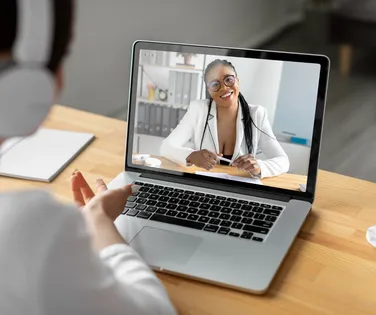 Planserv combate "desertos assistenciais" com foco em cidades-polo e telemedicina - Imagem