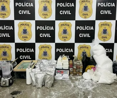 Polícia Civil desmonta esquema de produção de cocaína e maconha na Bahia - Imagem