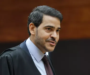 Presidente do Senado muda de opinião e indica Jorge Messias ao STF - Imagem