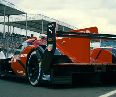 Primeiro filme brasileiro em IMAX estreia com corrida automobilística - Imagem