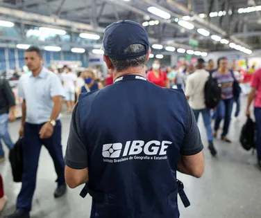 Quer trabalhar no IBGE? Veja detalhes de cargos e salários do concurso - Imagem